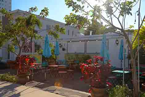 Central Beach waterfront dining and nightlife