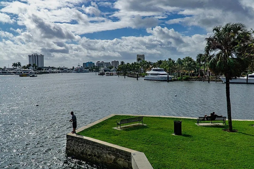 Waterfront park green space in Fort Lauderdale
